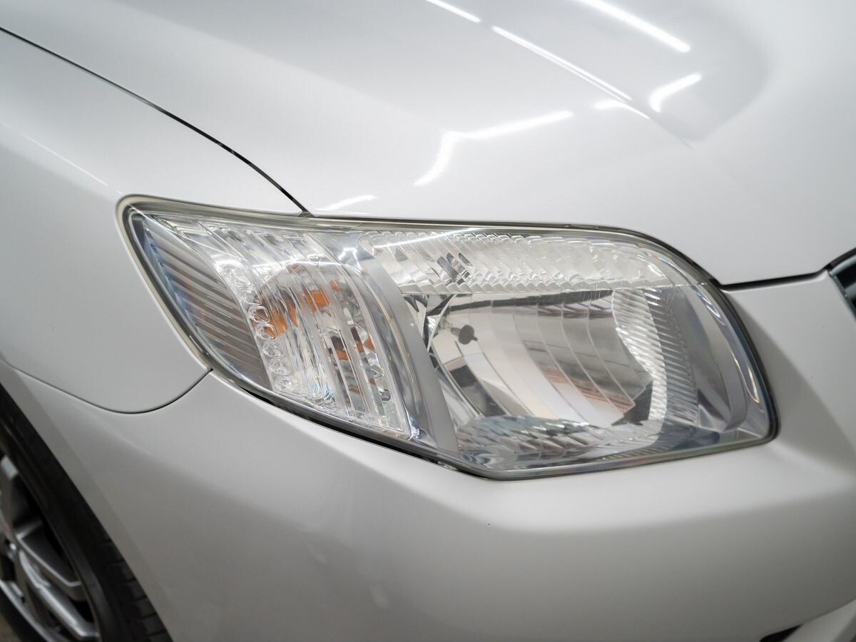 Toyota Corolla Fielder 2010 - фото автомобиля