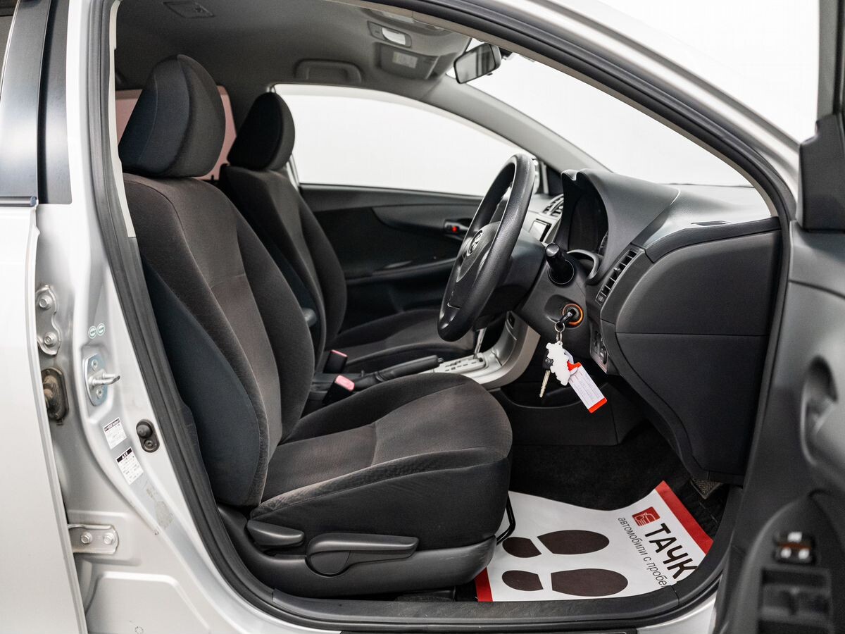 Toyota Corolla Fielder 2010 - фото автомобиля