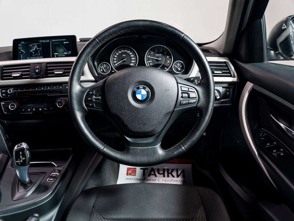 BMW 3-Series 2017 - фото автомобиля