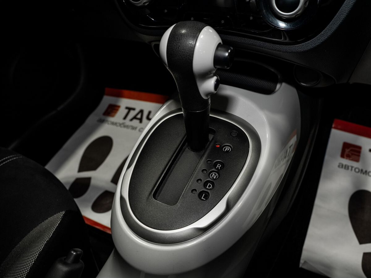 Nissan Juke 2016 - фото автомобиля