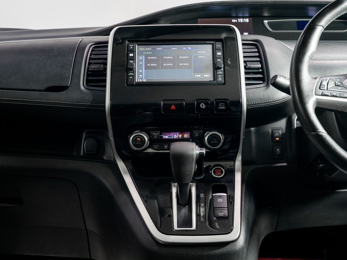 Nissan Serena 2016 - фото автомобиля