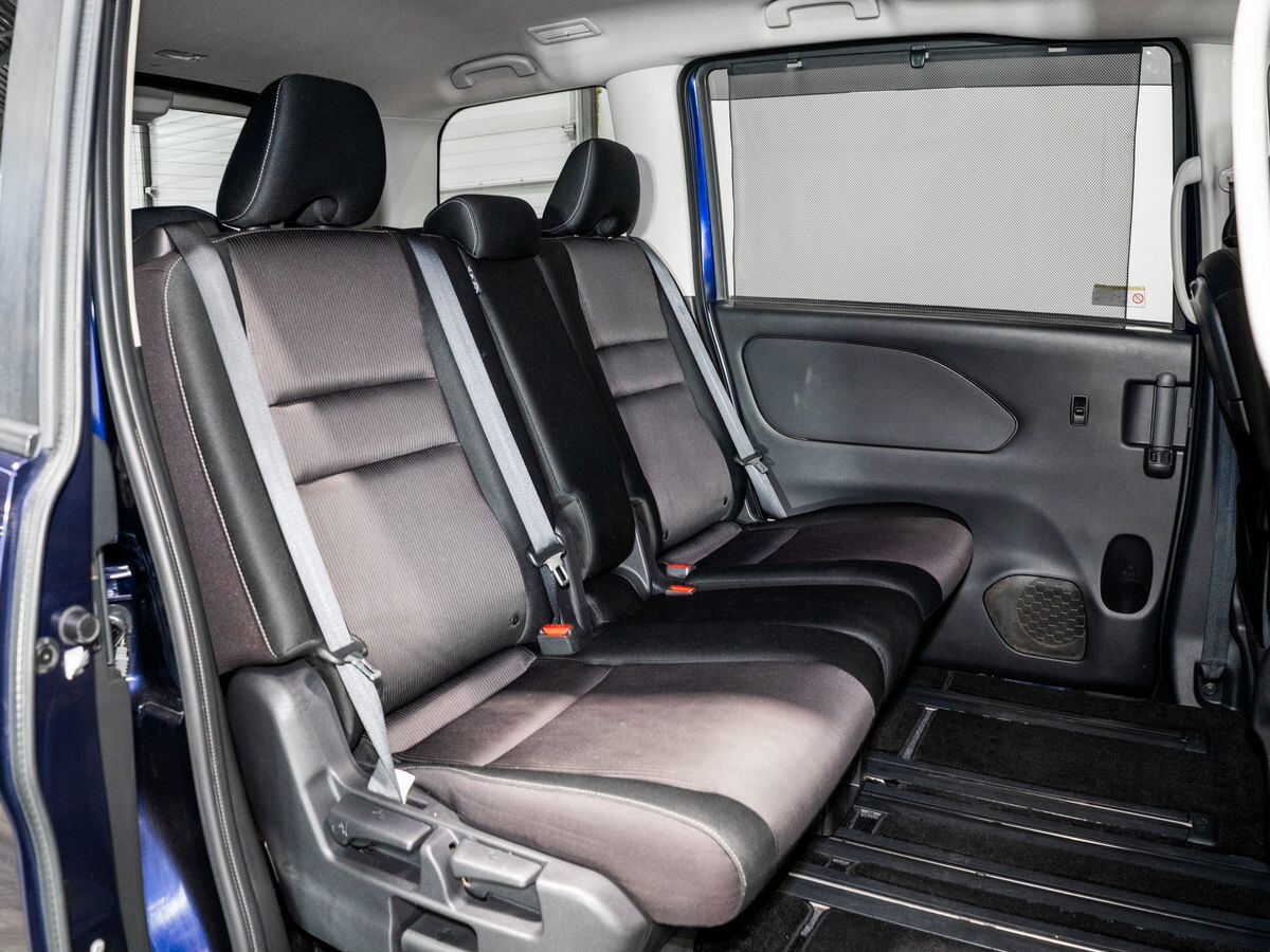 Nissan Serena 2016 - фото автомобиля