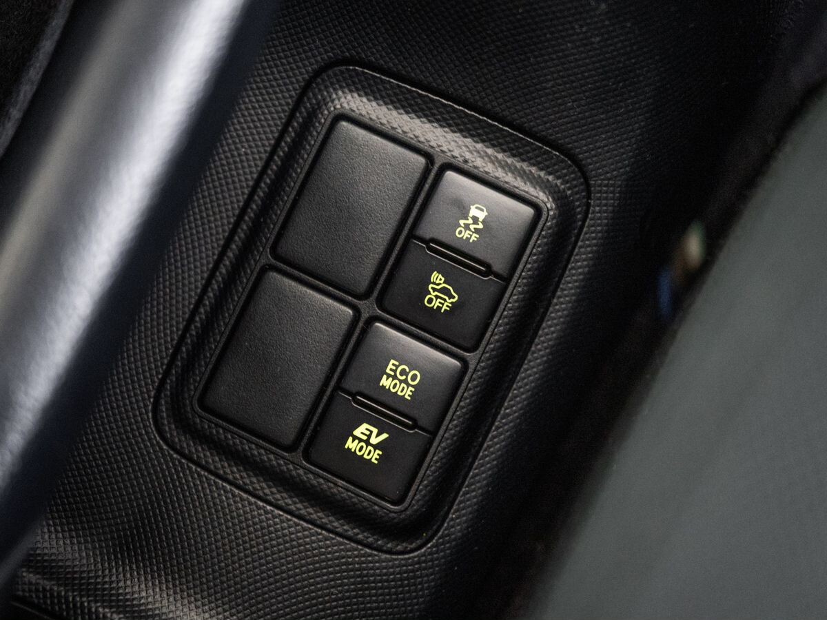Toyota Aqua 2019 - фото автомобиля