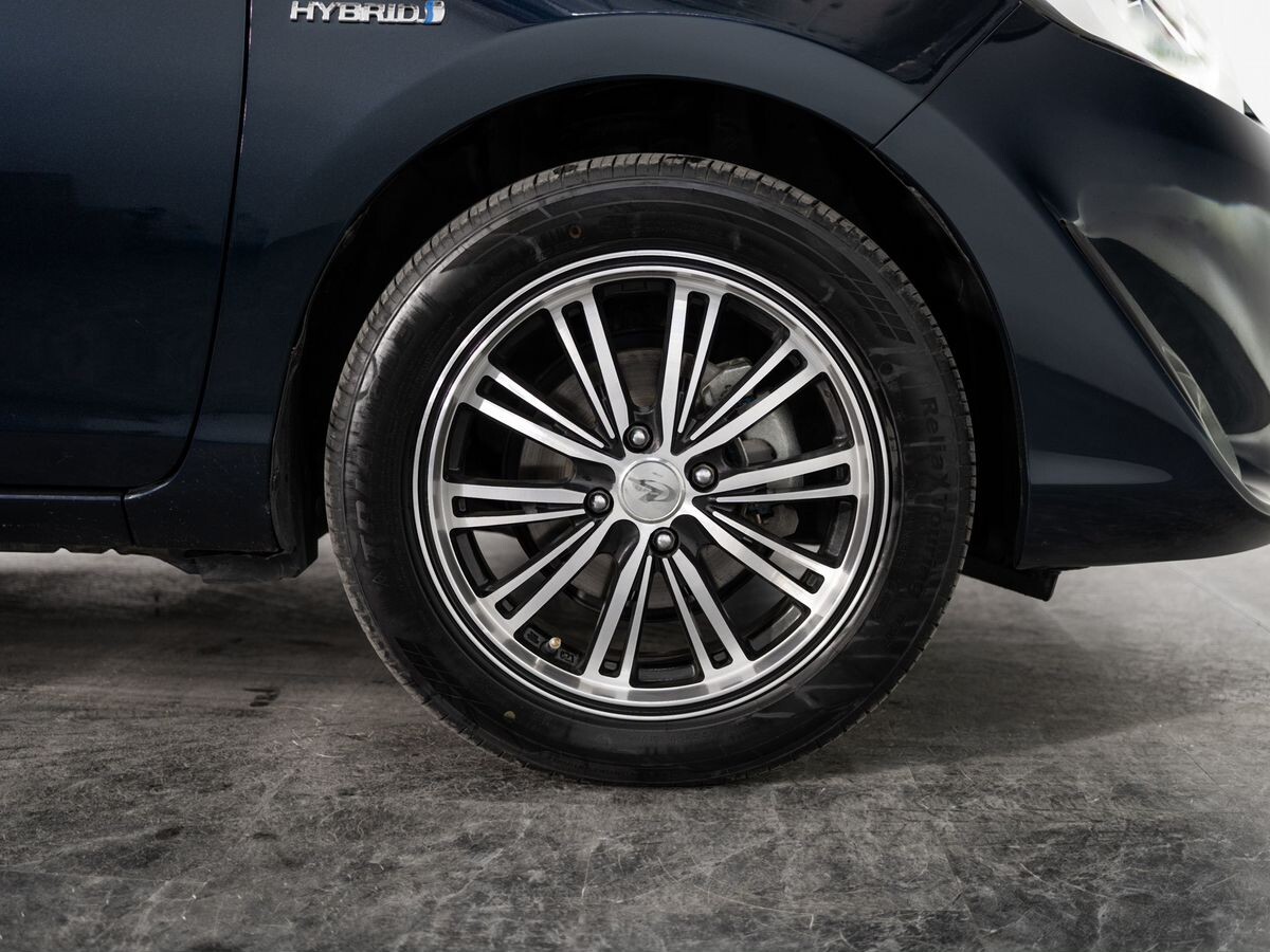 Toyota Aqua 2019 - фото автомобиля