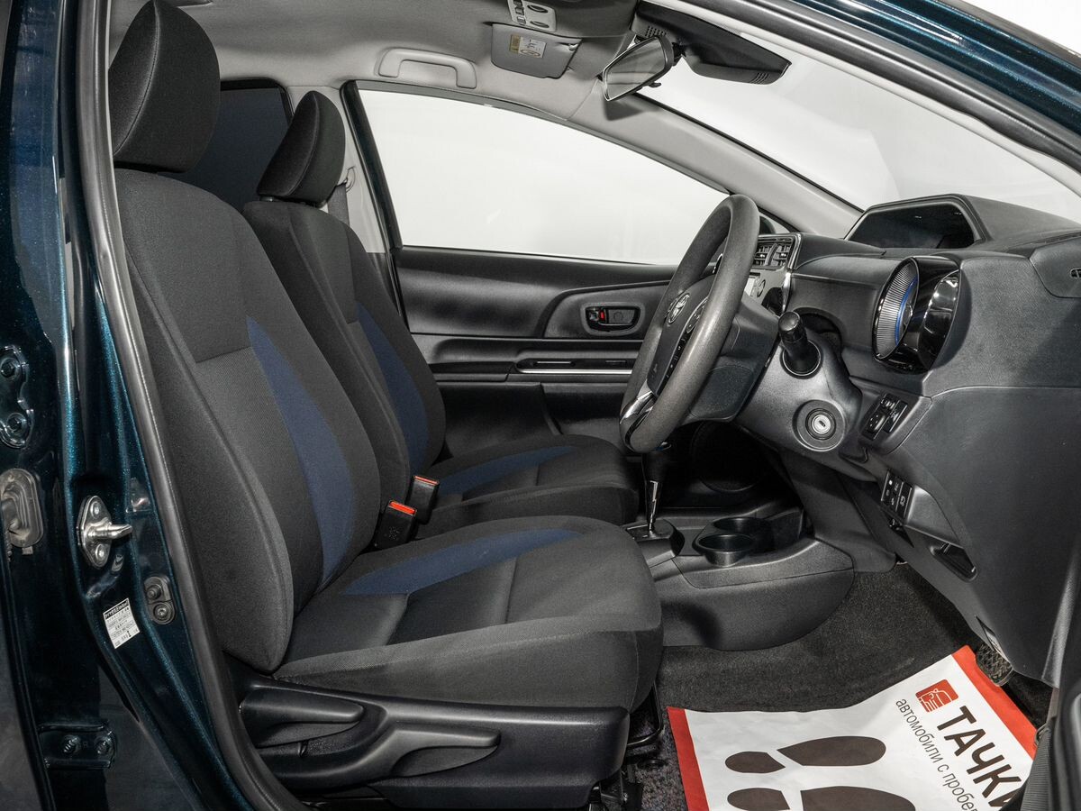 Toyota Aqua 2019 - фото автомобиля