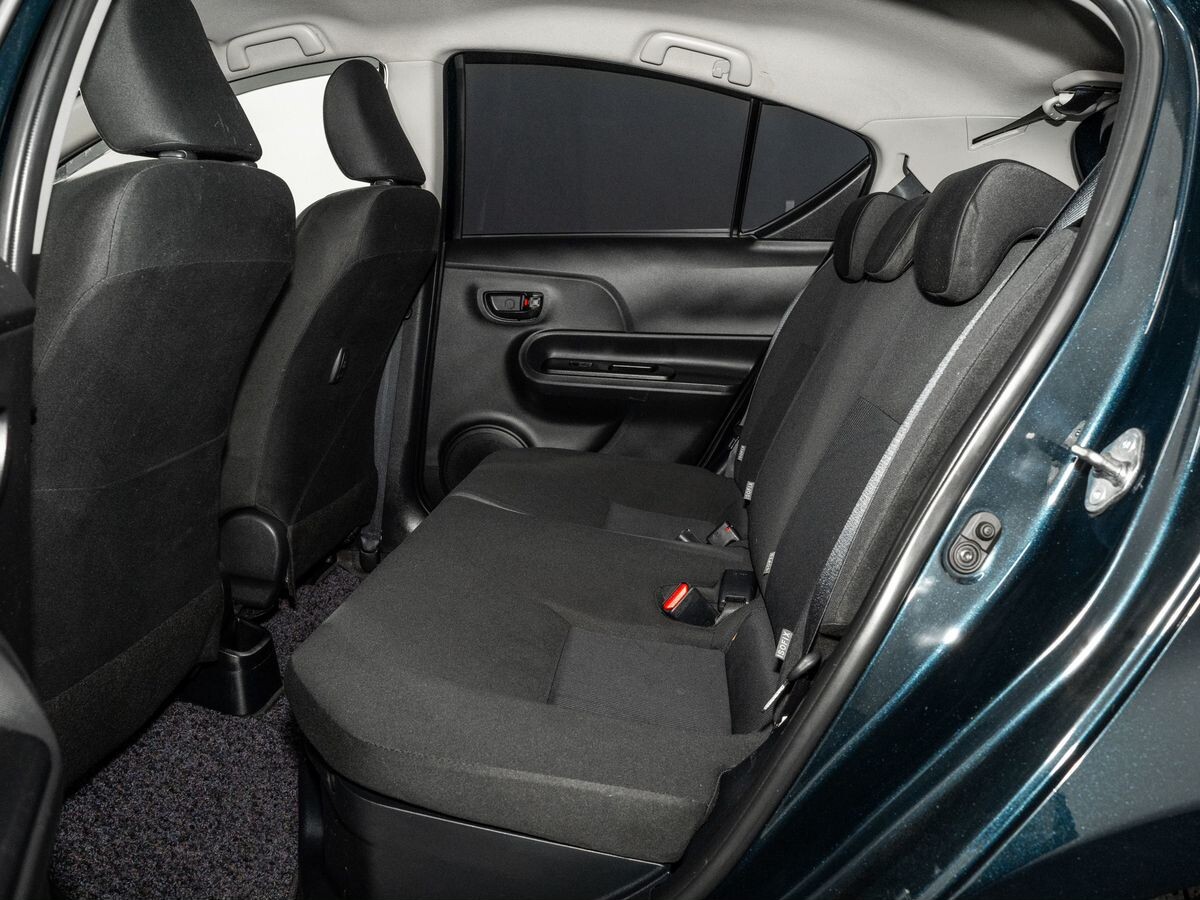 Toyota Aqua 2019 - фото автомобиля