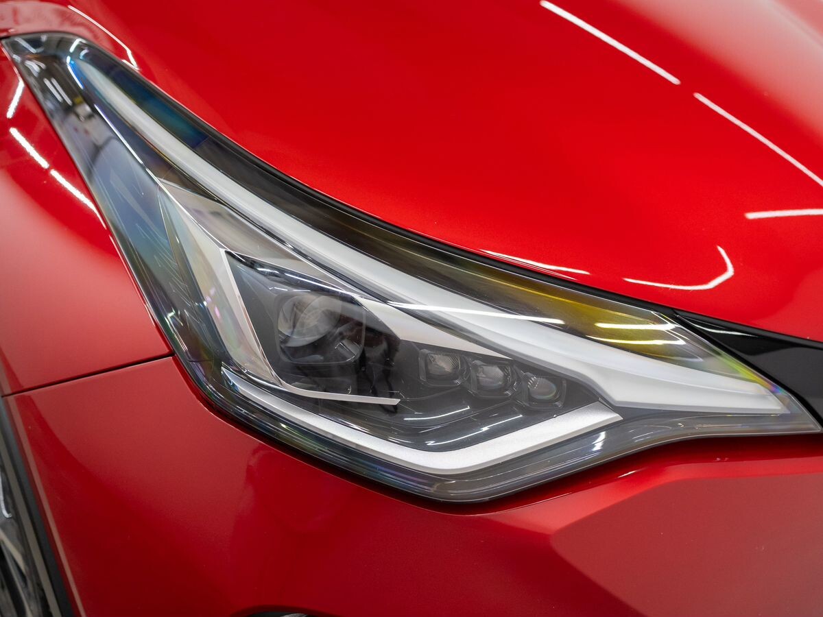 Toyota C-HR 2019 - фото автомобиля