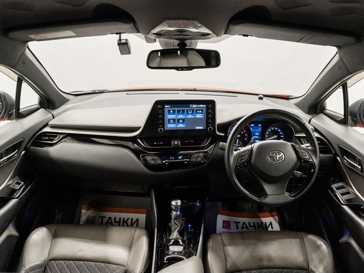 Toyota C-HR 2019 - фото автомобиля