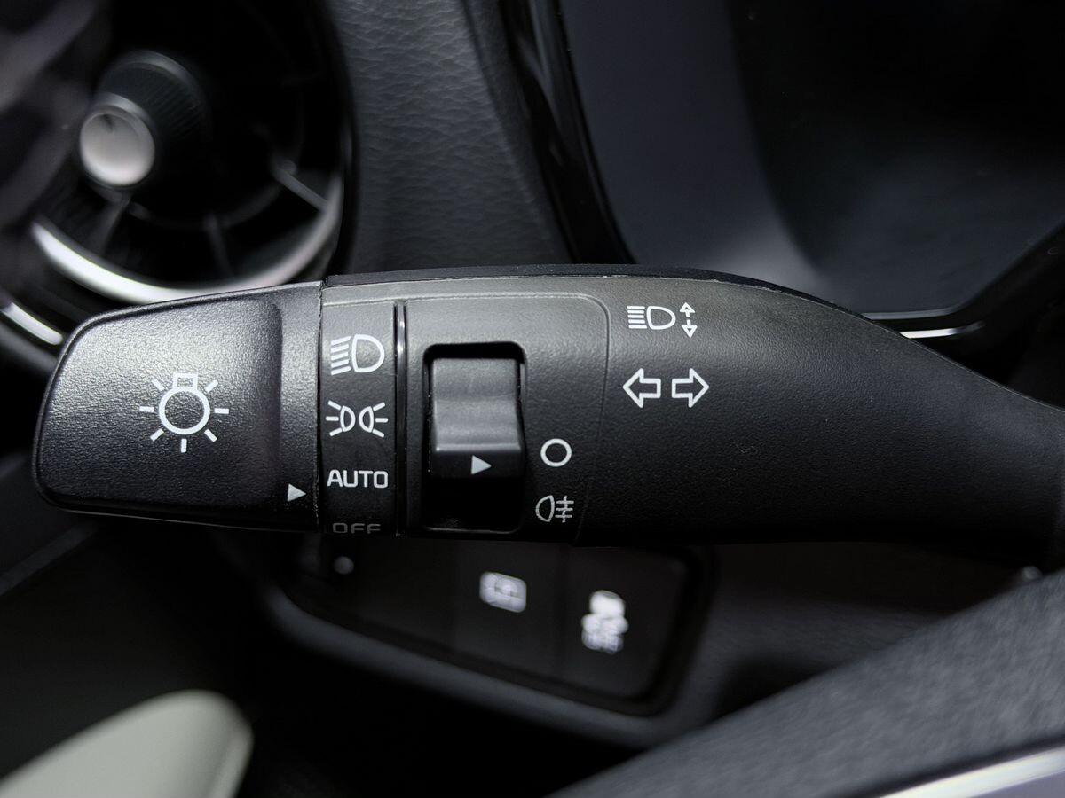 Kia K3 2022 - фото автомобиля