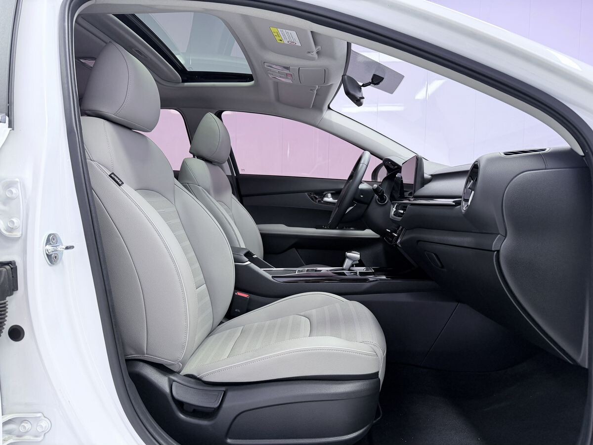 Kia K3 2022 - фото автомобиля