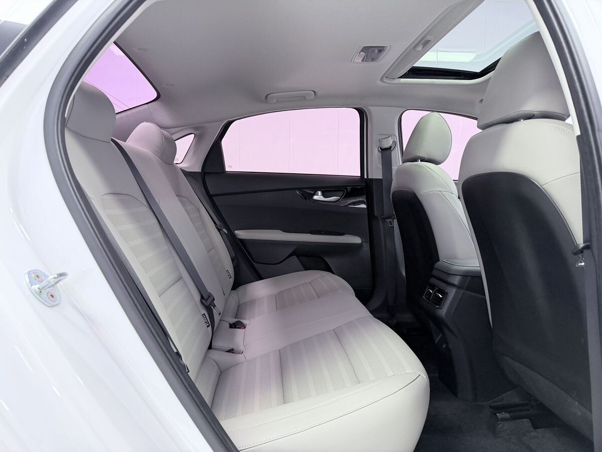 Kia K3 2022 - фото автомобиля