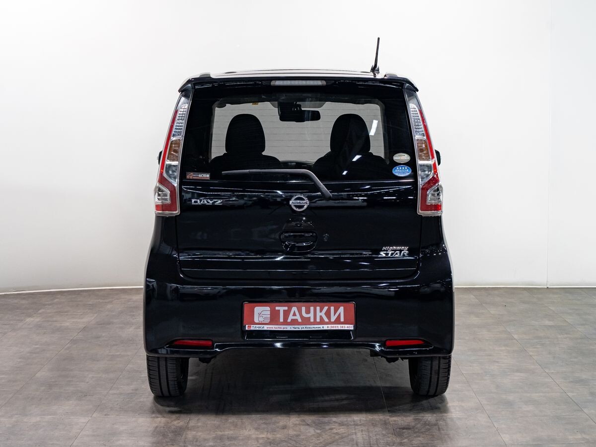 Nissan DAYZ 2018 - фото автомобиля
