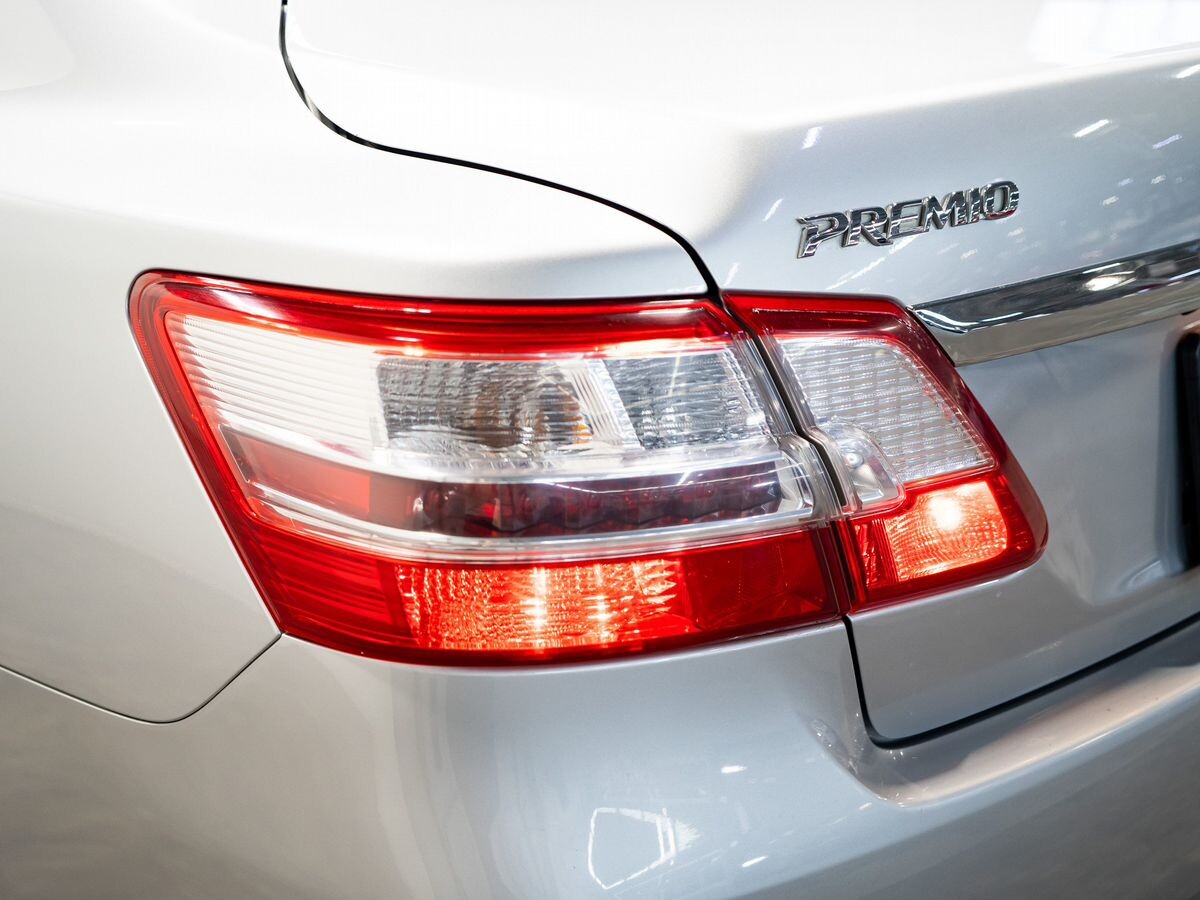 Toyota Premio 2011 - фото автомобиля