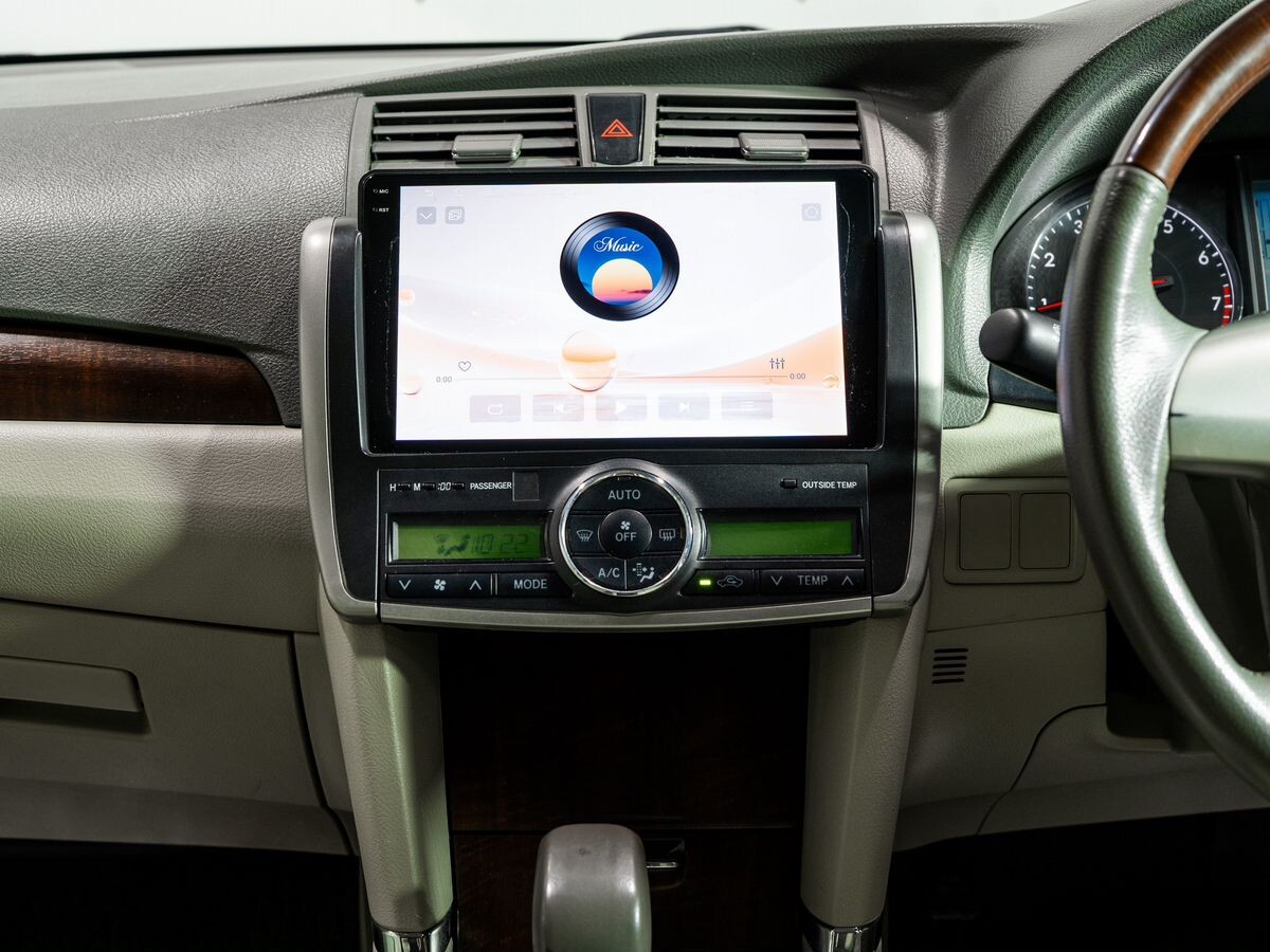 Toyota Premio 2011 - фото автомобиля