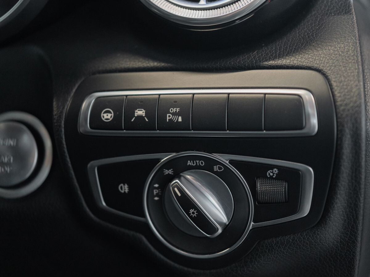Mercedes-Benz C-Class 2017 - фото автомобиля