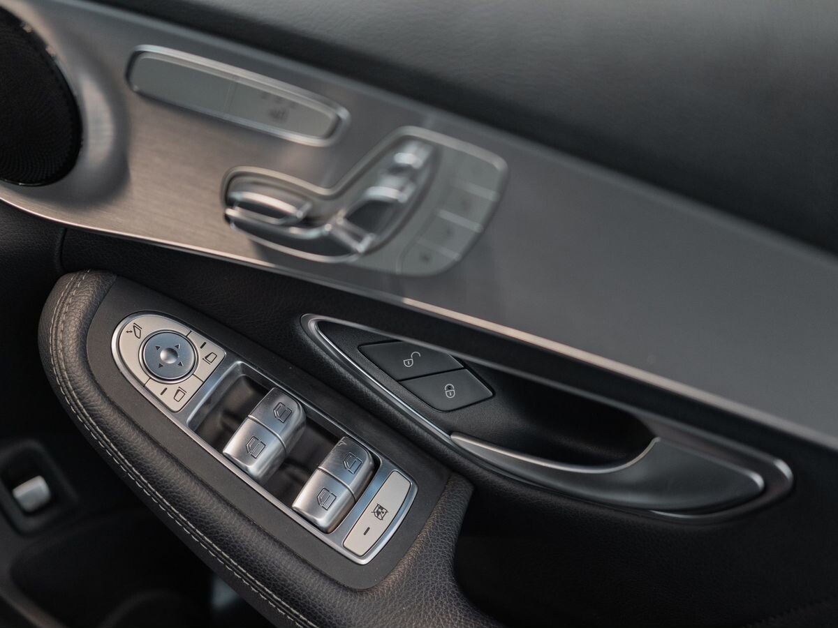 Mercedes-Benz C-Class 2017 - фото автомобиля