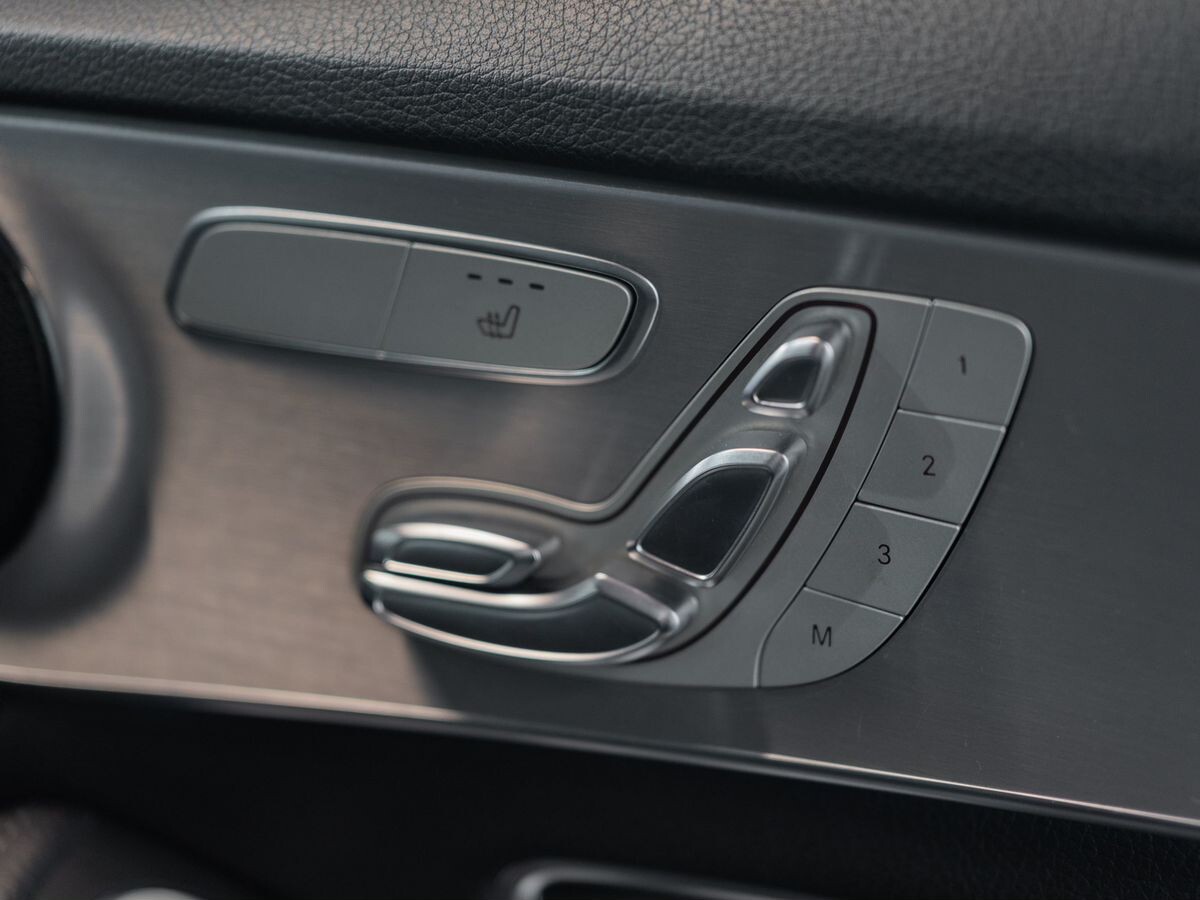 Mercedes-Benz C-Class 2017 - фото автомобиля