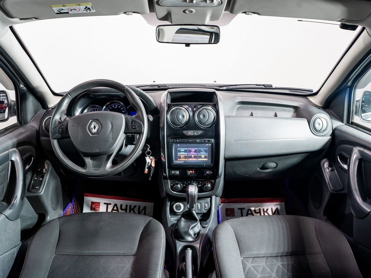 Renault Duster 2018 - фото автомобиля