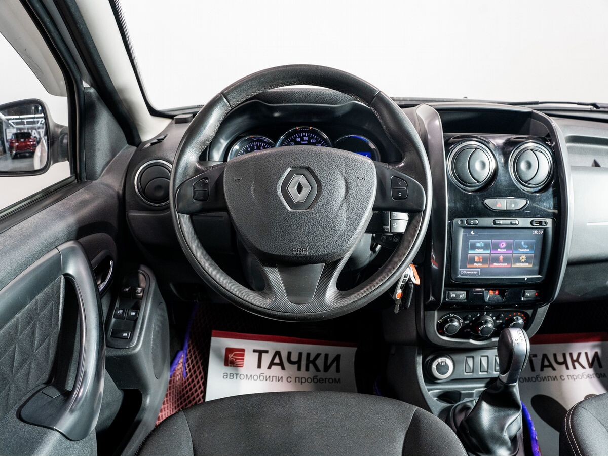 Renault Duster 2018 - фото автомобиля