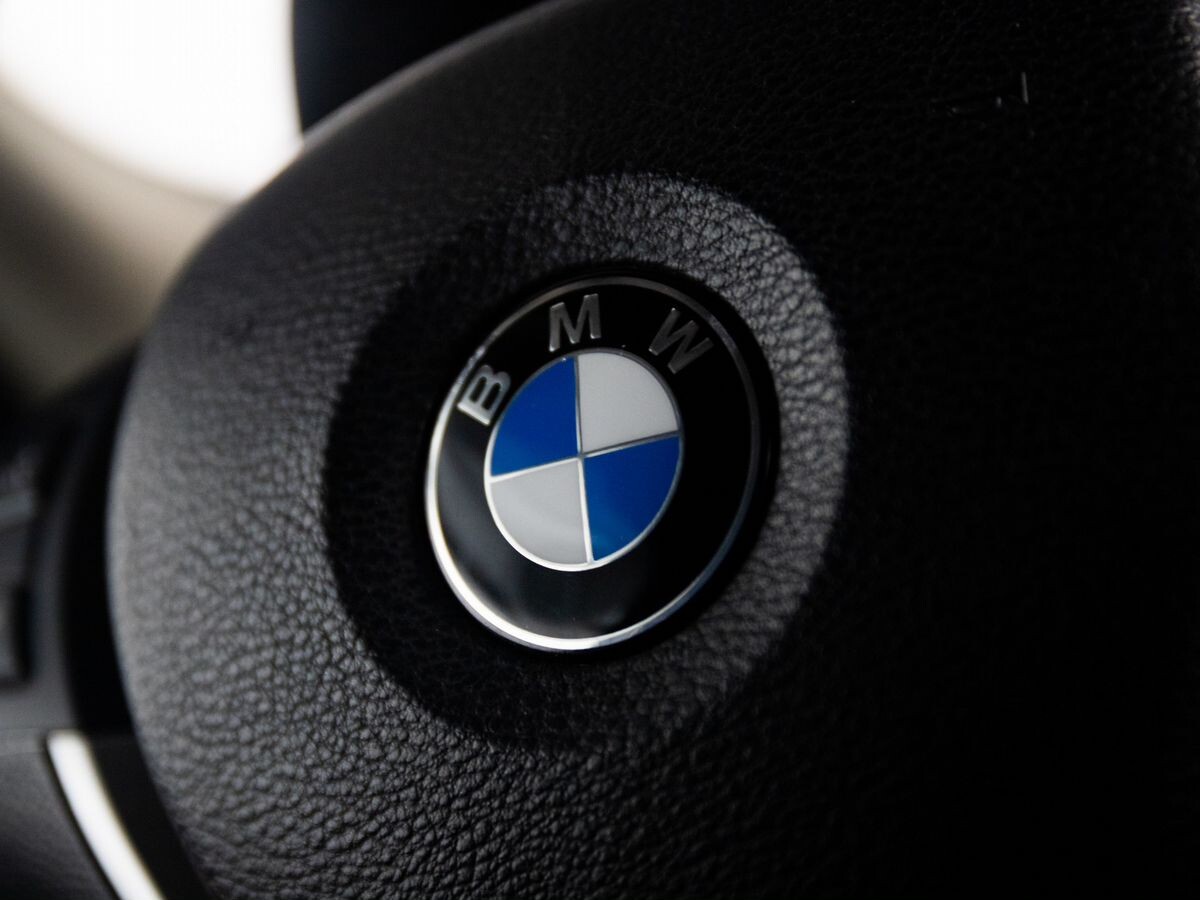 BMW X5 2011 - фото автомобиля