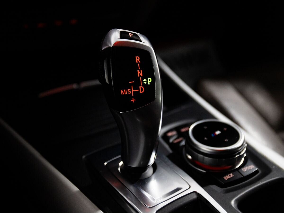 BMW X5 2011 - фото автомобиля