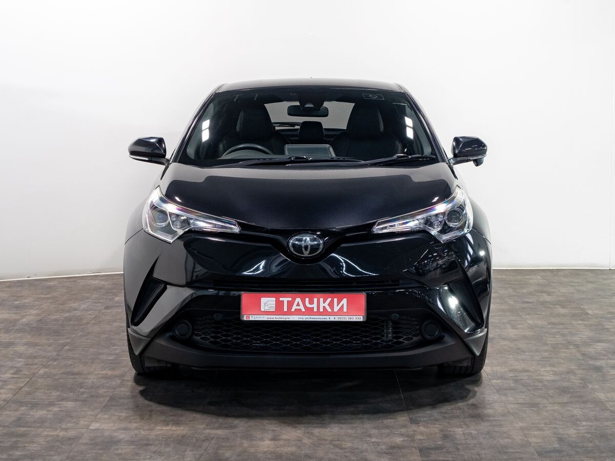 Toyota C-HR 2019 - фото автомобиля