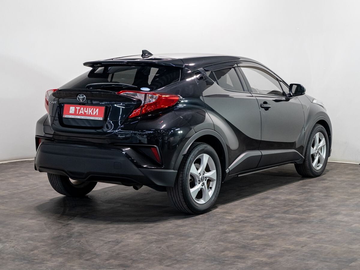 Toyota C-HR 2019 - фото автомобиля