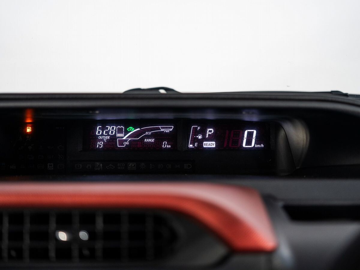 Toyota Aqua 2015 - фото автомобиля