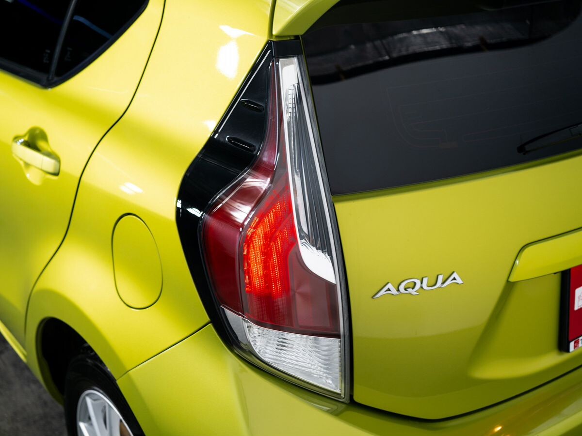 Toyota Aqua 2015 - фото автомобиля