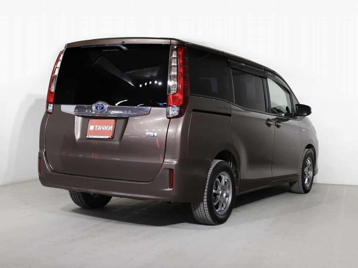 Toyota Noah 2014 - фото автомобиля