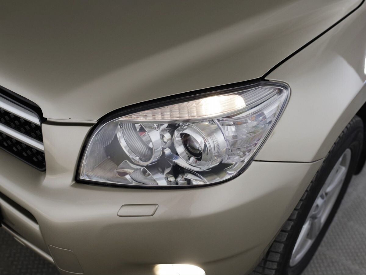 Toyota RAV4 2007 - фото автомобиля