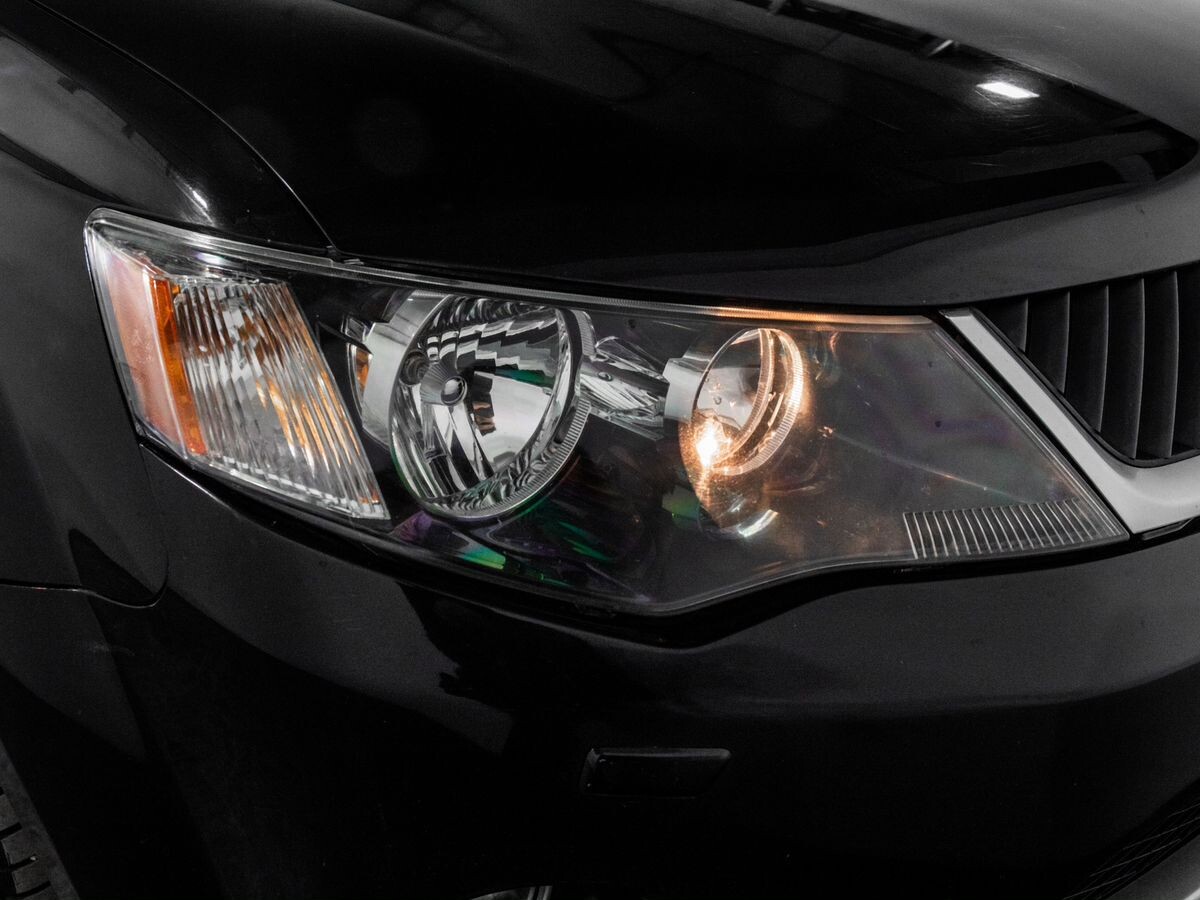 Mitsubishi Outlander 2008 - фото автомобиля