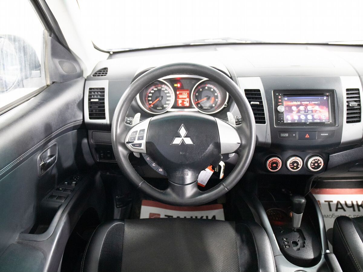 Mitsubishi Outlander 2008 - фото автомобиля