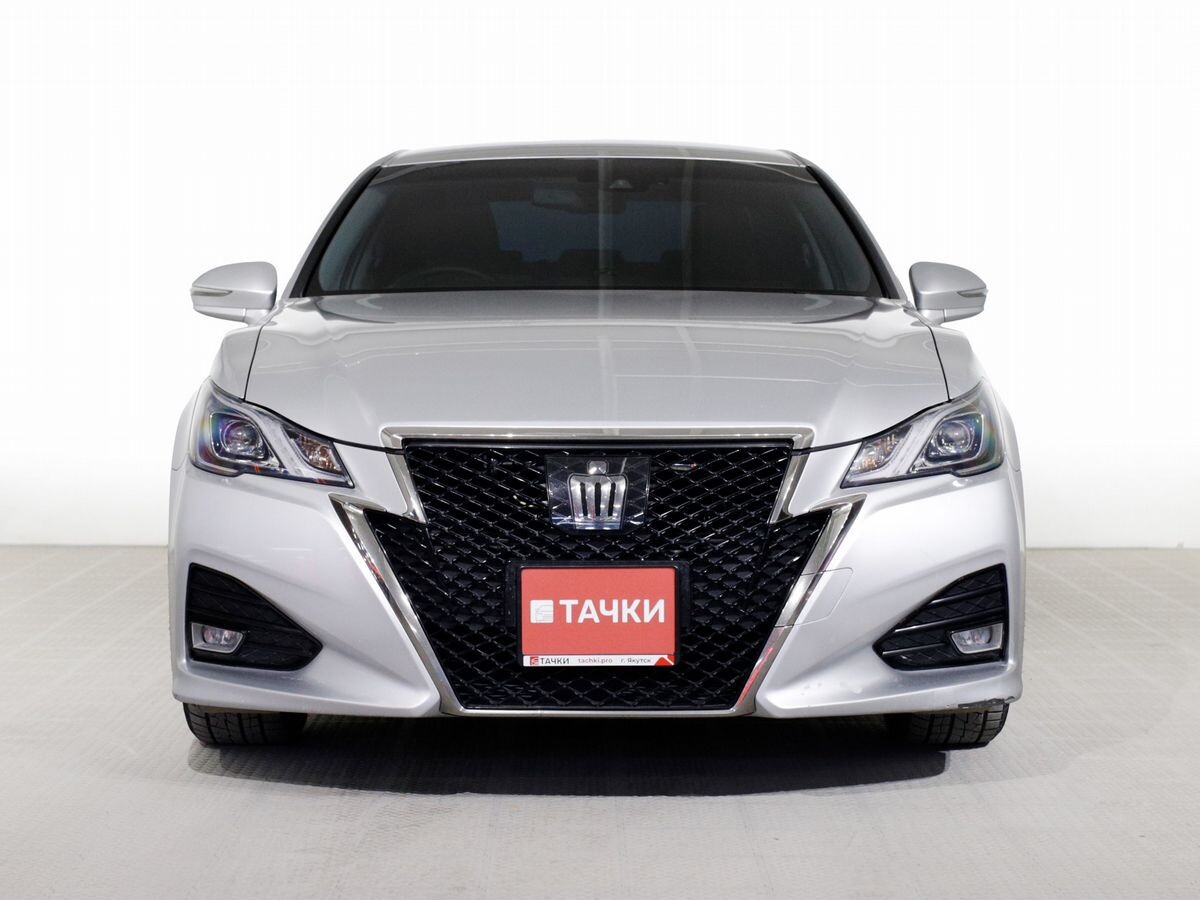 Toyota Crown 2016 - фото автомобиля