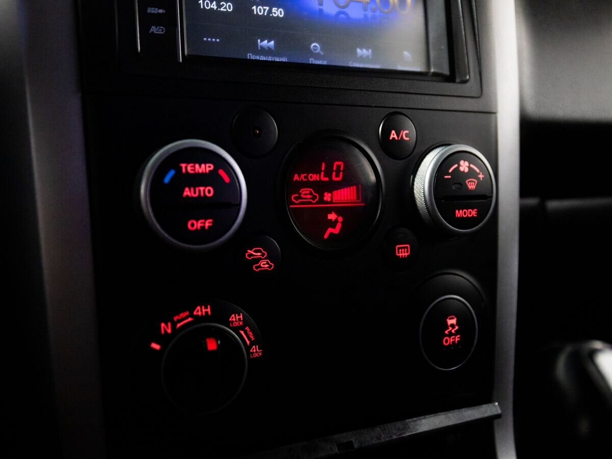 Suzuki Grand Vitara 2011 - фото автомобиля