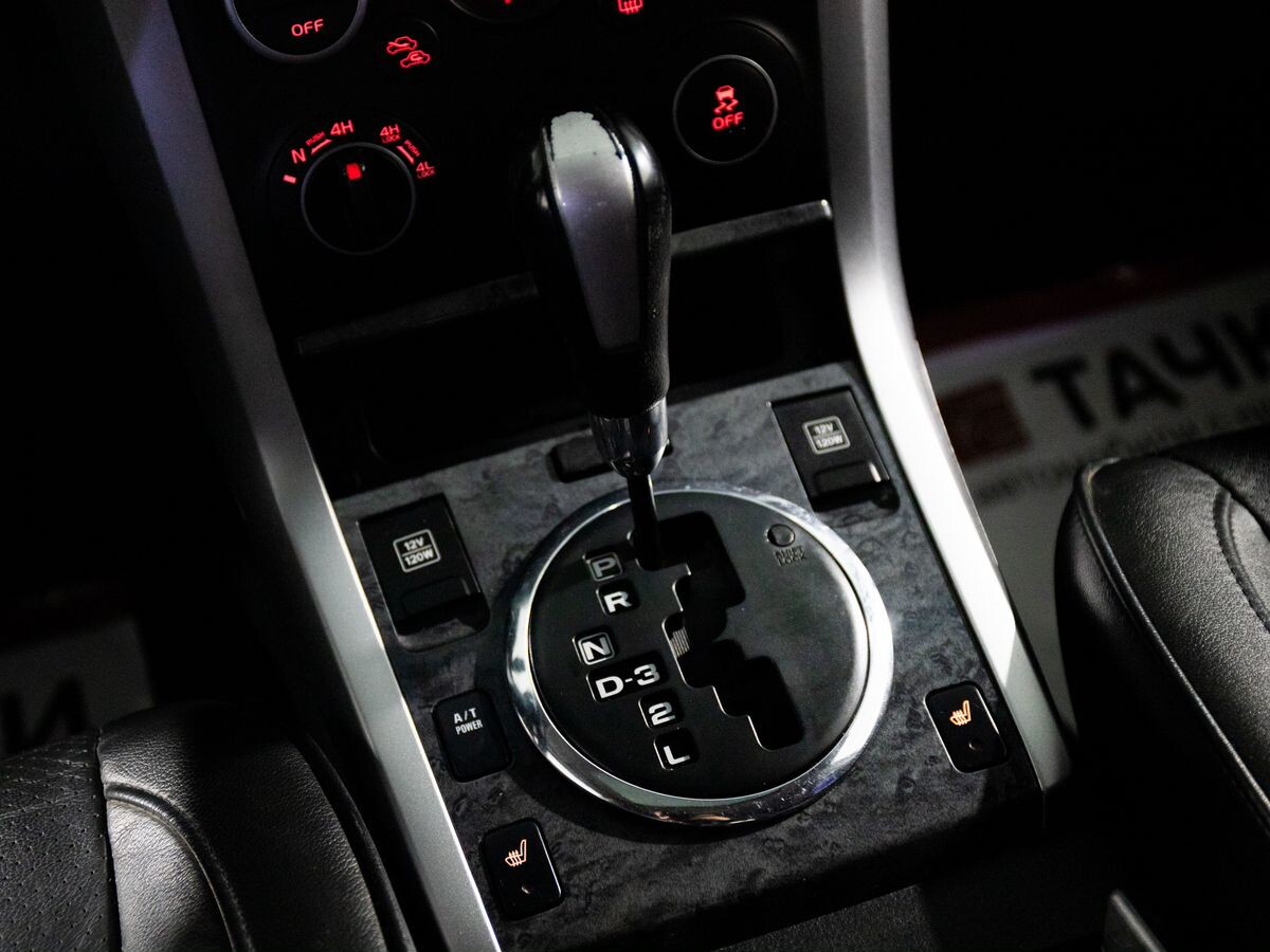 Suzuki Grand Vitara 2011 - фото автомобиля