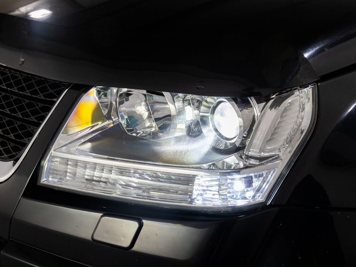 Suzuki Grand Vitara 2011 - фото автомобиля