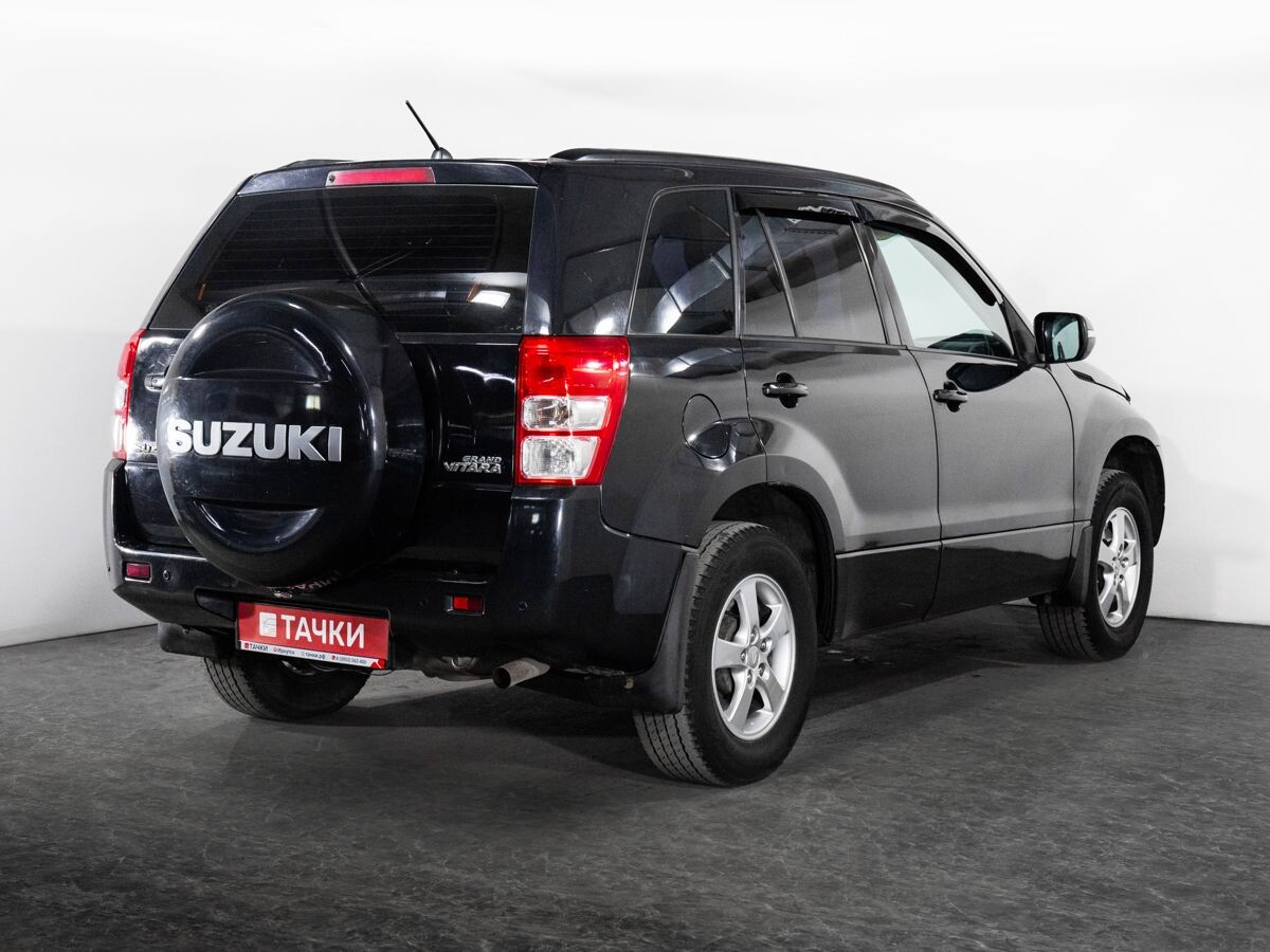 Suzuki Grand Vitara 2011 - фото автомобиля