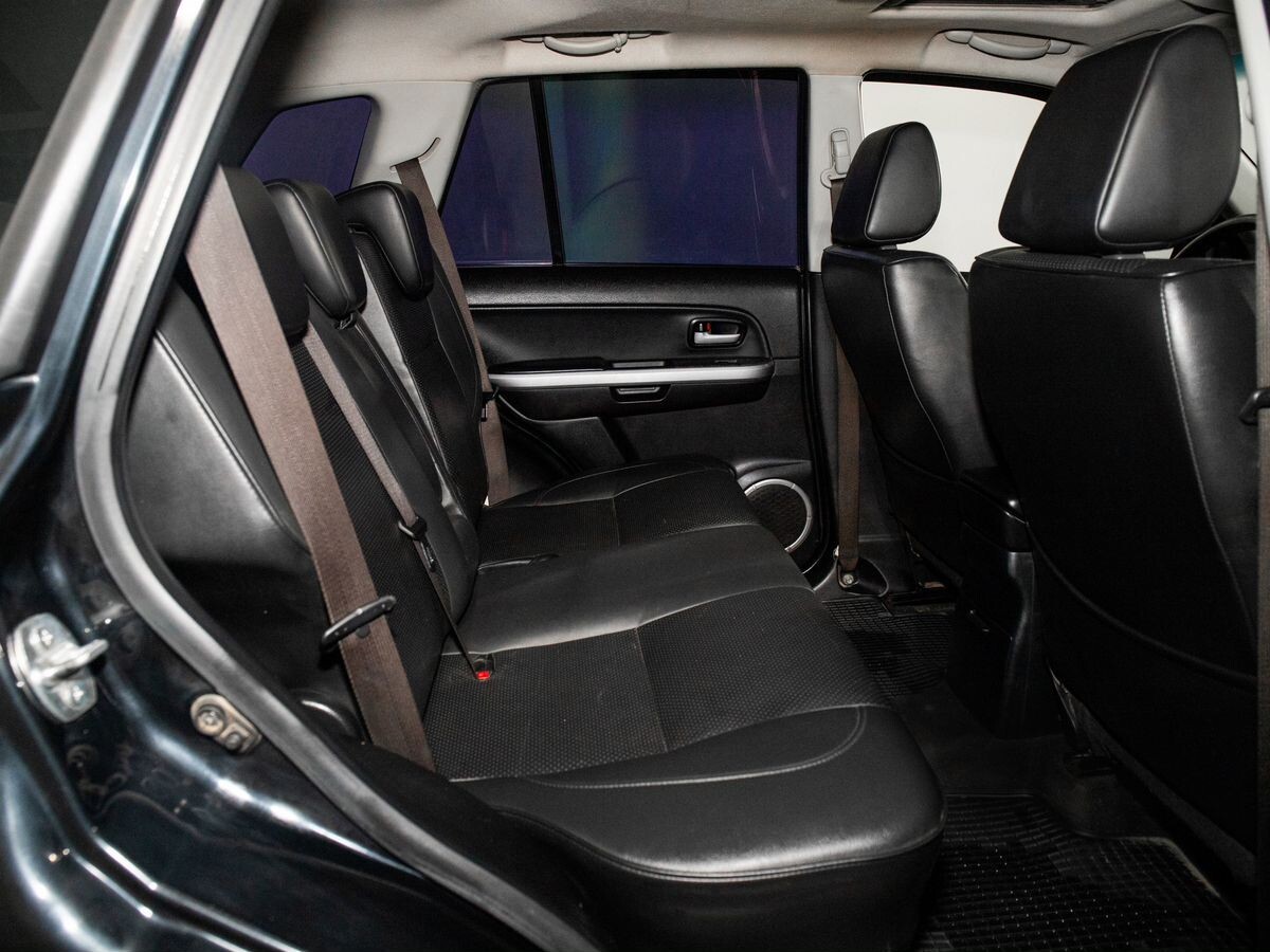 Suzuki Grand Vitara 2011 - фото автомобиля
