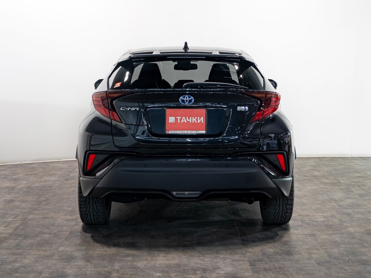 Toyota C-HR 2020 - фото автомобиля