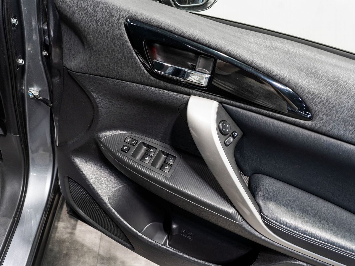 Mitsubishi Eclipse Cross 2022 - фото автомобиля