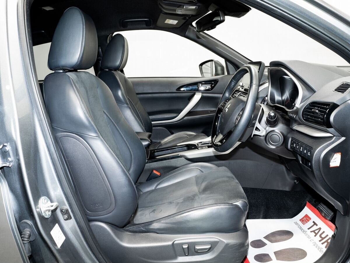 Mitsubishi Eclipse Cross 2022 - фото автомобиля