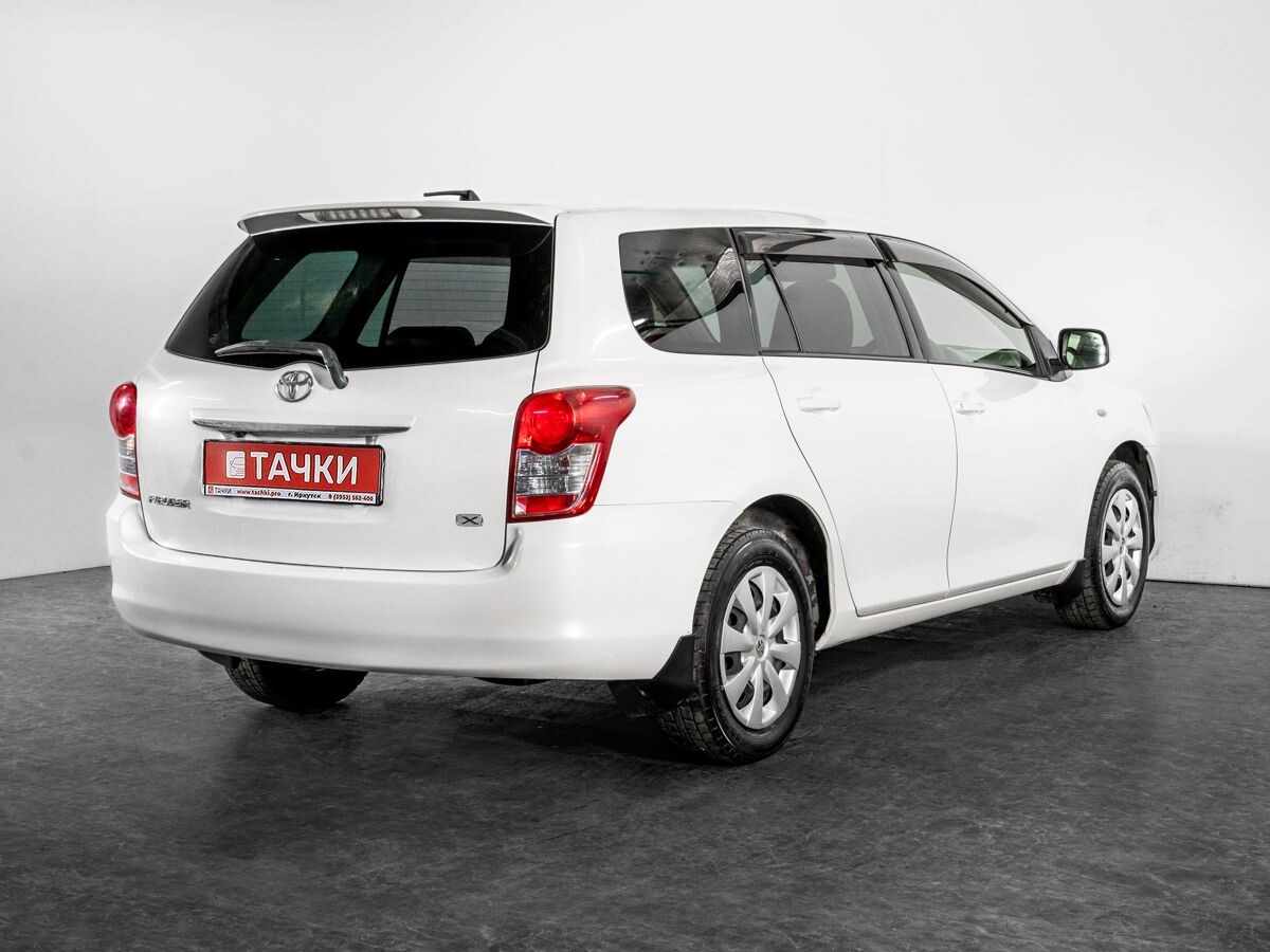 Toyota Corolla Fielder 2010 - фото автомобиля