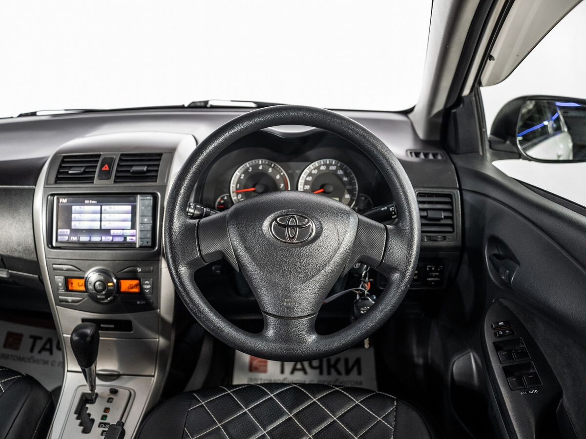 Toyota Corolla Fielder 2010 - фото автомобиля