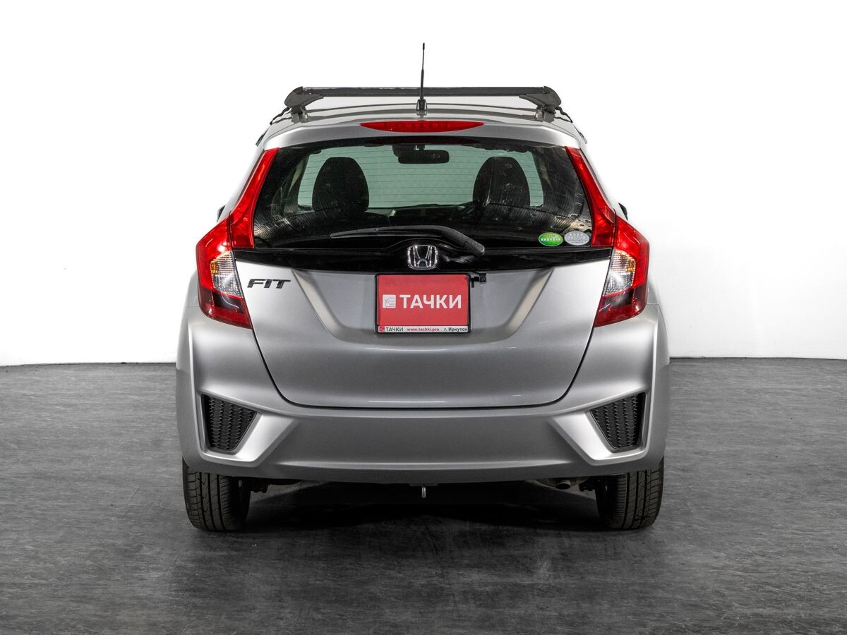 Honda Fit 2017 - фото автомобиля