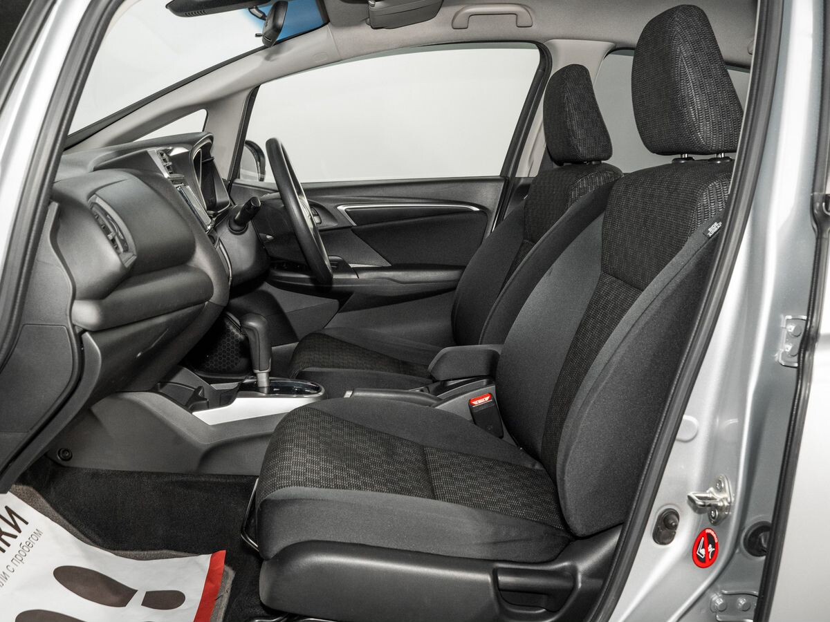 Honda Fit 2017 - фото автомобиля
