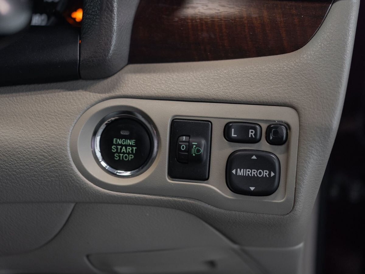 Toyota Premio 2010 - фото автомобиля