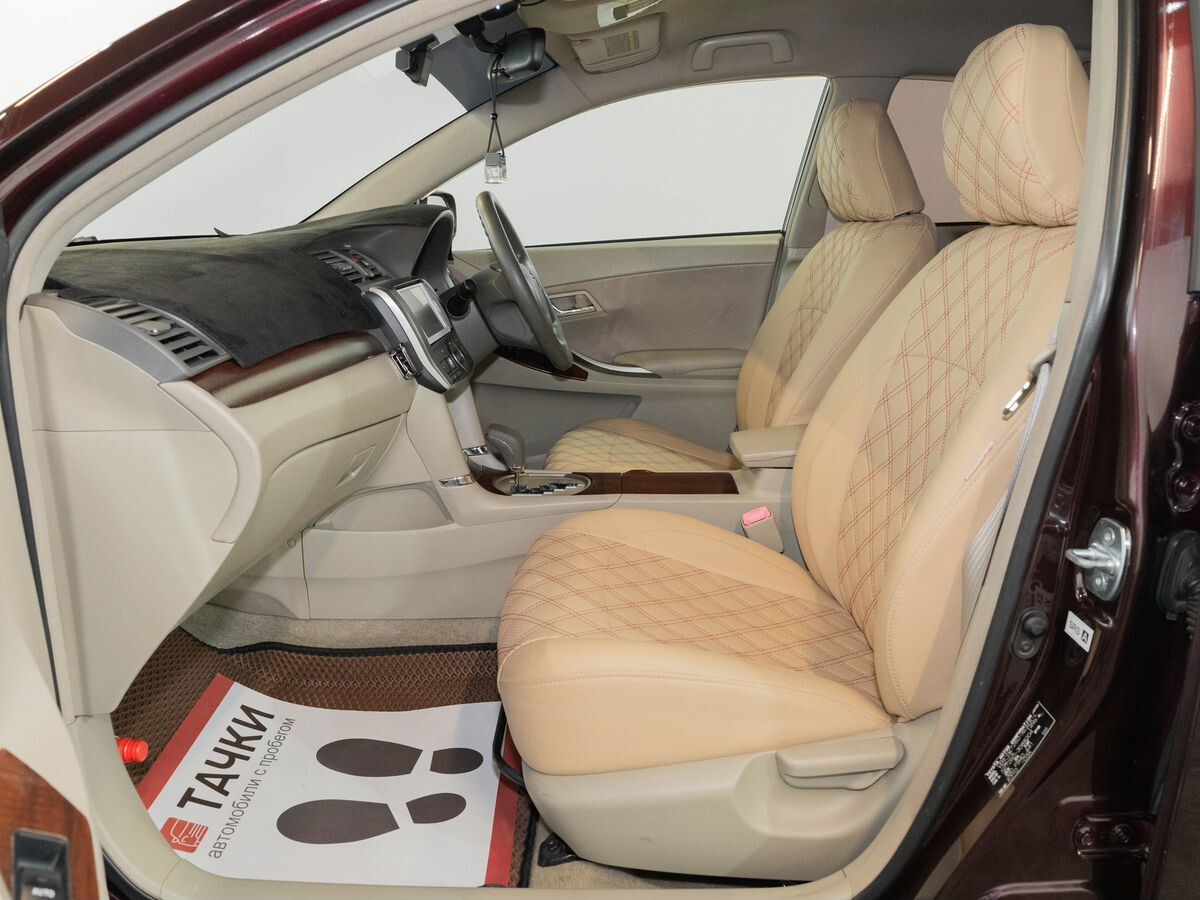 Toyota Premio 2010 - фото автомобиля