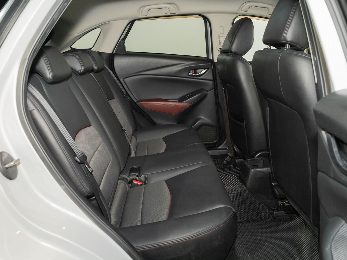 Mazda CX-3 2015 - фото автомобиля