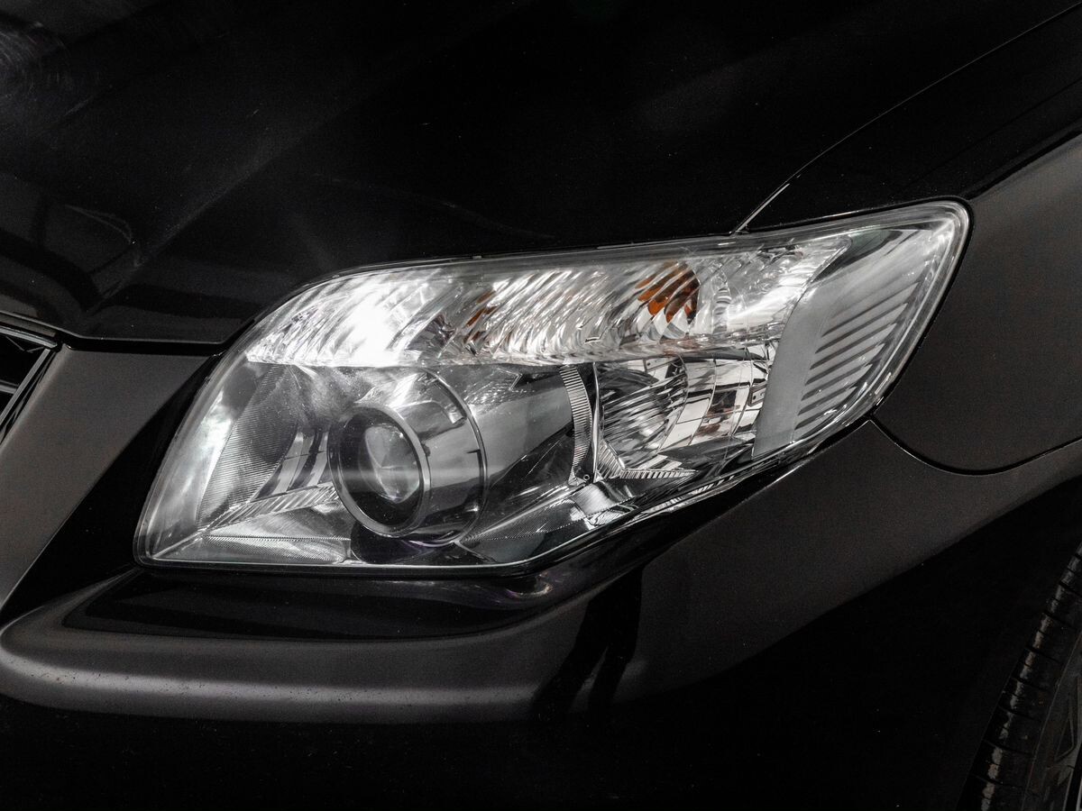 Toyota Corolla Fielder 2010 - фото автомобиля